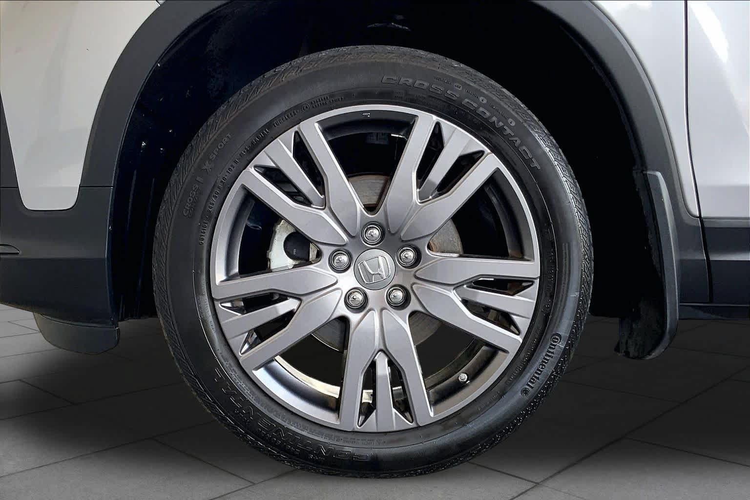 Used 2022 Honda Pilot Sport image 11