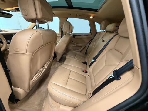 Used 2016 Porsche Macan S w/ Premium Package Plus AWD/4WD image 16