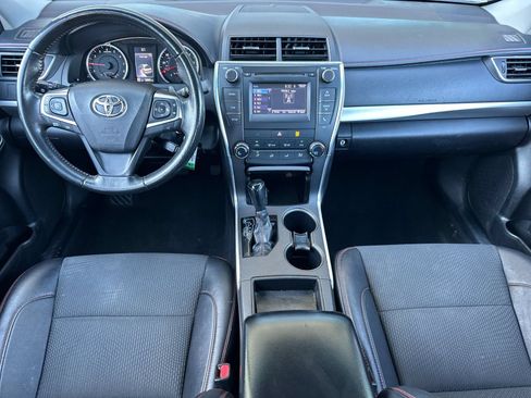 Used 2016 Toyota Camry SE FWD image 13