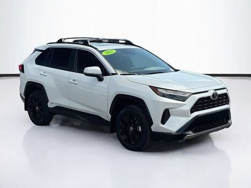 Certified 2025 Toyota RAV4 SE w/ Convenience Package AWD/4WD image 3