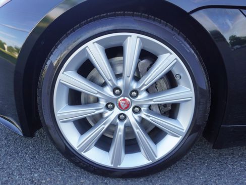 Used 2016 Jaguar F-TYPE Coupe RWD image 24