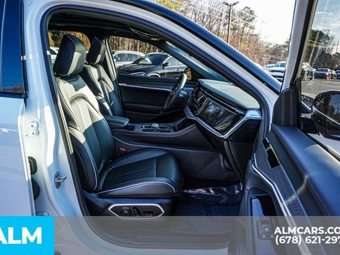 Used 2025 Jeep Wagoneer S Limited image 23