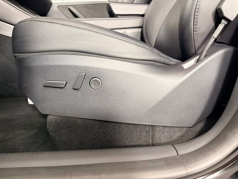 Used 2023 Tesla Model Y Long Range image 25