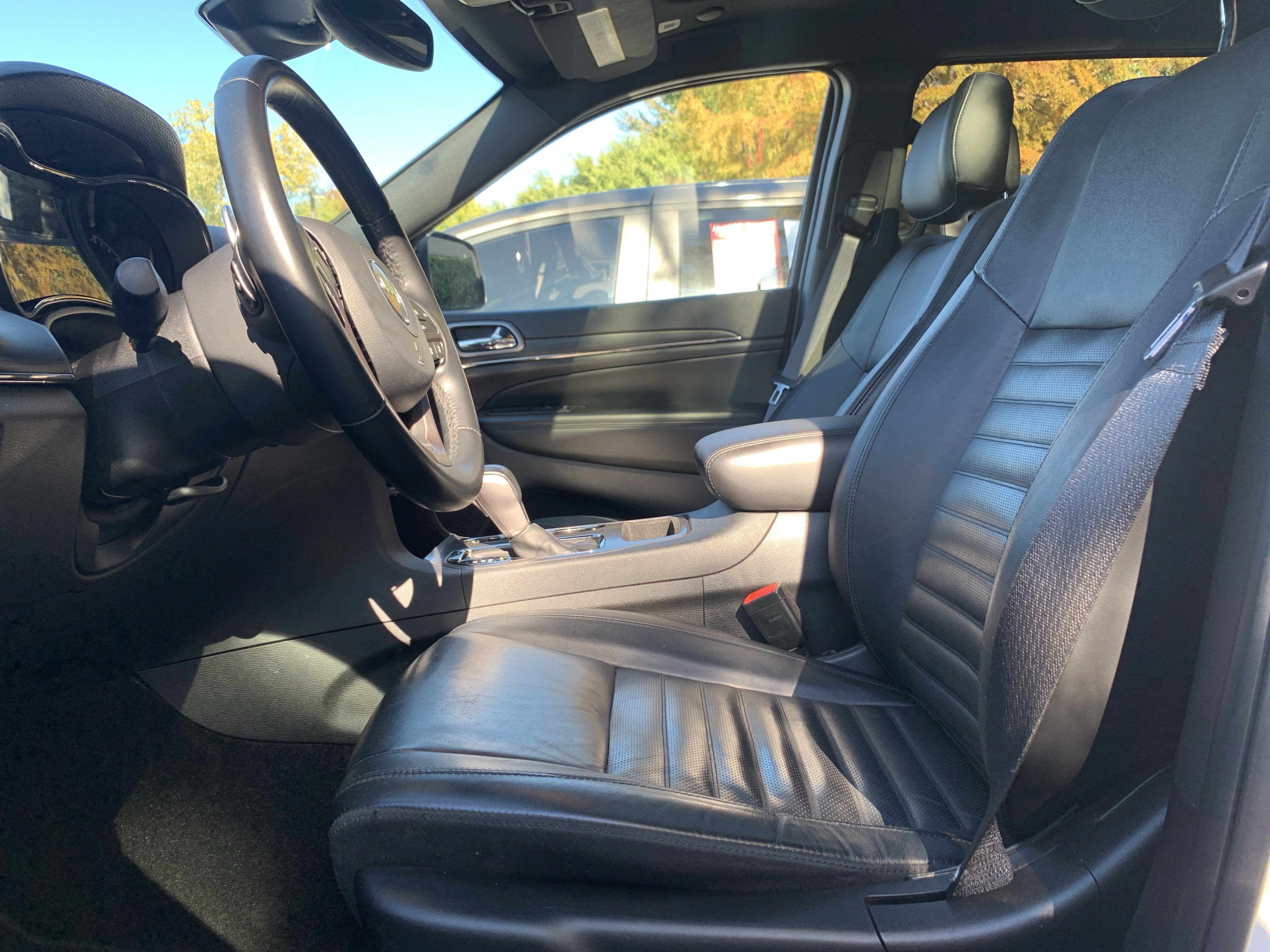 Used 2021 Jeep Grand Cherokee Limited X RWD image 16