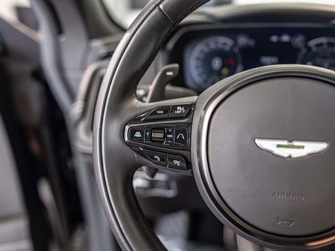 Used 2021 Aston Martin DBX AWD/4WD image 26
