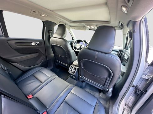 Used 2023 Volvo XC40 B5 Ultimate w/ Protection Package Premier image 30