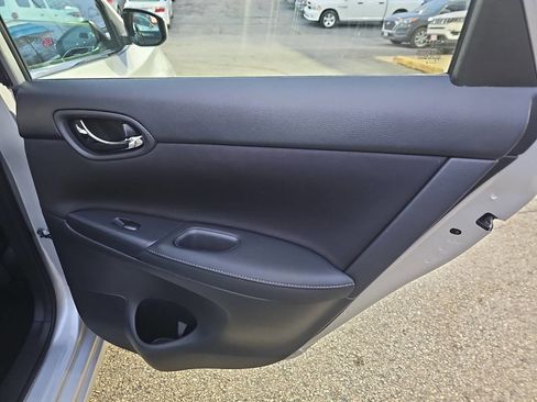 Used 2018 Nissan Sentra S image 21