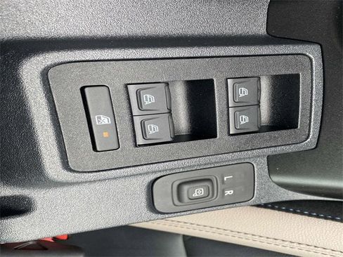 Used 2023 Ford Bronco Wildtrak image 68