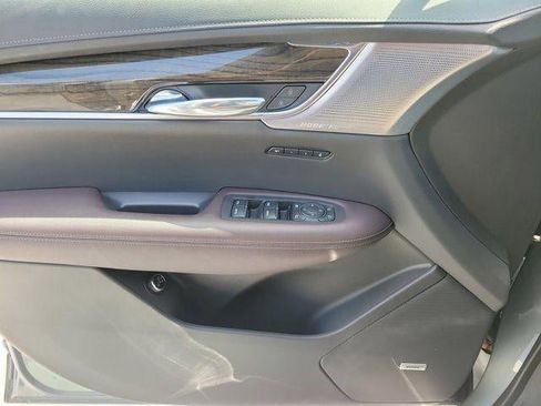 Certified 2023 Cadillac XT6 Premium Luxury FWD image 15