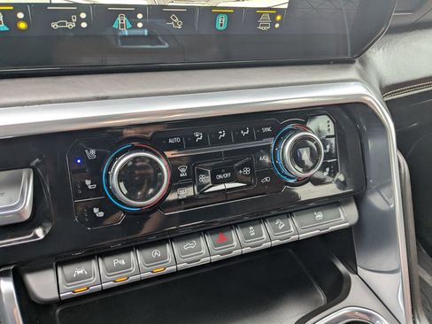 Used 2022 GMC Sierra 1500 Denali Ultimate image 17