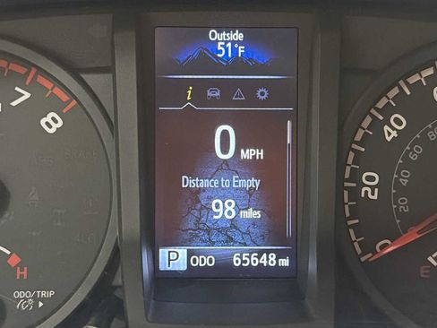 Certified 2022 Toyota Tacoma SR w/ SR Convenience Package RWD image 17