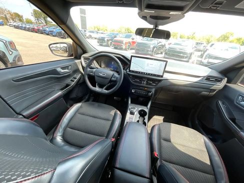 Used 2024 Ford Escape ST-Line w/ Tech Pack #1 AWD/4WD image 19