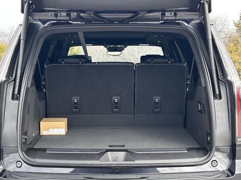 New 2026 Cadillac Escalade ESV Sport w/ LPO, Floor Liner Package image 27