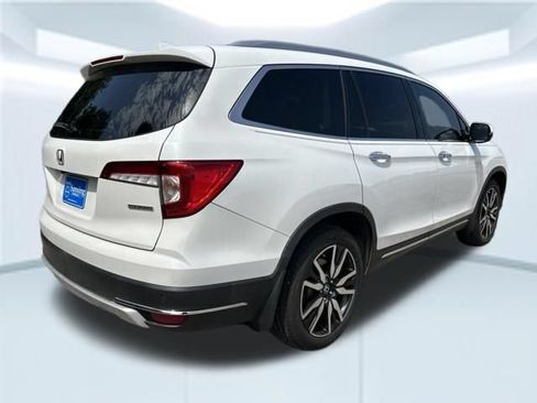 Used 2021 Honda Pilot Touring image 6