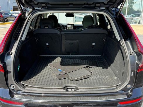 Certified 2026 Volvo XC60 B5 Plus AWD/4WD image 5