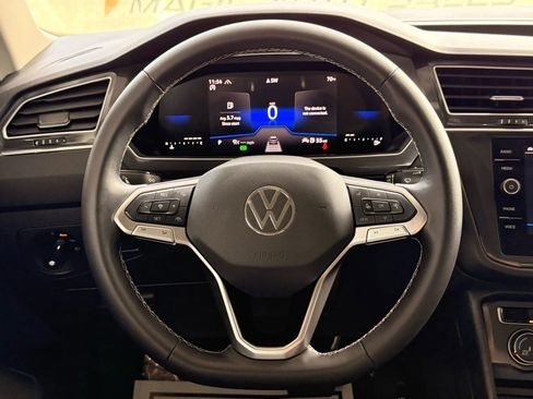 Used 2024 Volkswagen Tiguan S image 34