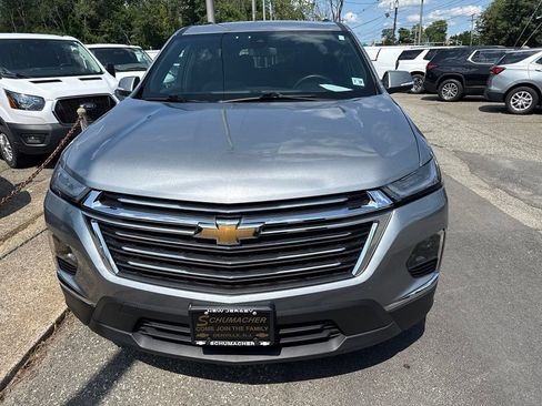 Used 2023 Chevrolet Traverse LT AWD/4WD image 2