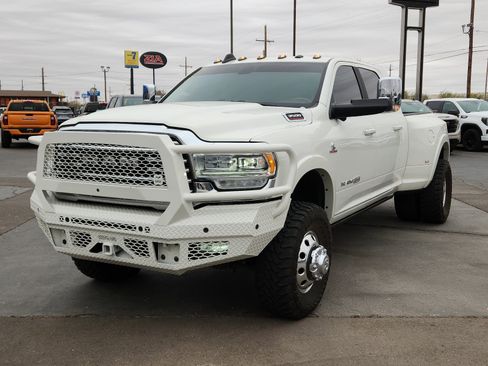 Used 2022 RAM 3500 Limited image 1