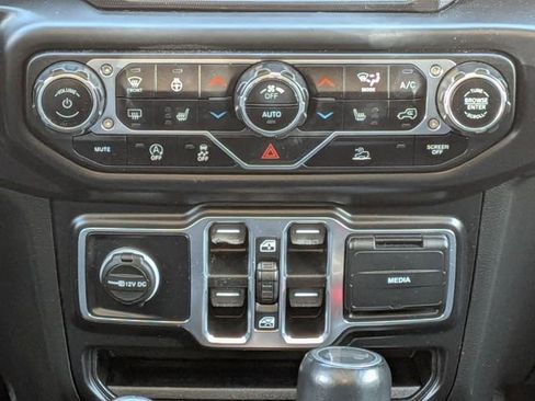 Certified 2021 Jeep Wrangler Unlimited Sahara AWD/4WD image 15