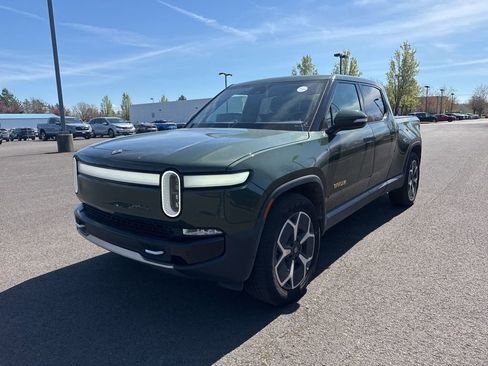 Used 2022 Rivian R1T Adventure image 3