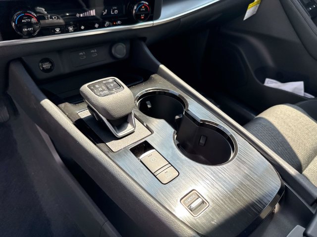 New 2026 Nissan Rogue SV FWD image 25