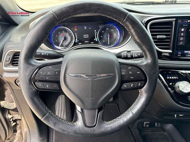 Used 2021 Chrysler Pacifica Touring-L w/ S Appearance Package FWD image 21