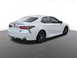 Used 2024 Toyota Camry SE image 3