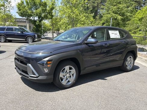 New 2026 Hyundai Kona SE FWD image 3
