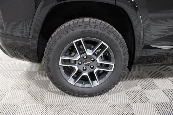 New 2027 GMC Terrain AT4 w/ Convenience Package III AWD/4WD image 42