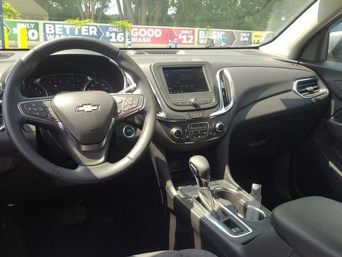 Used 2024 Chevrolet Equinox LT w/ LPO, Floor Liner Package FWD image 10