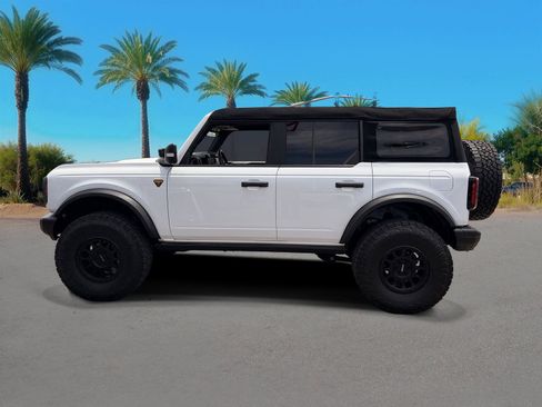 Certified 2023 Ford Bronco Badlands AWD/4WD image 2