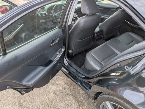 Used 2017 Lexus IS 300 AWD w/ Premium Package image 20