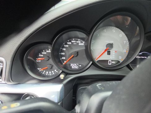 Used 2015 Porsche 911 Carrera S RWD image 15