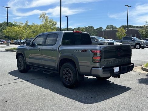 Certified 2025 Nissan Frontier PRO-4X w/ Pro Convenience Package image 6