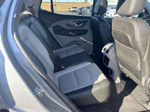 Used 2023 GMC Terrain SLT w/ Tech Package image 26