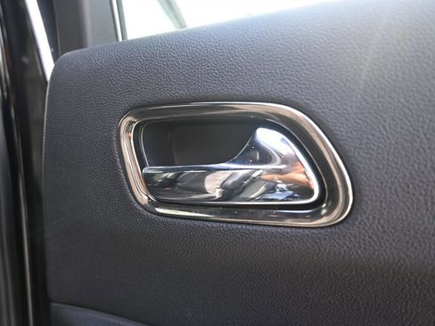 Used 2018 Dodge Durango SRT w/ Technology Group image 63