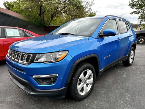 Used 2020 Jeep Compass Latitude w/ Popular Equipment Group AWD/4WD image 2