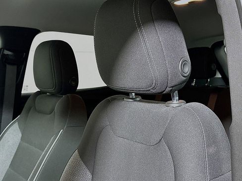 Used 2023 Chevrolet TrailBlazer LT w/ Convenience Package image 19