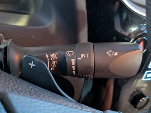 Used 2018 Toyota Corolla SE FWD image 23