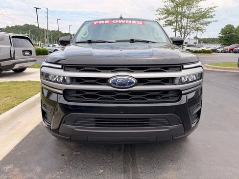 Used 2024 Ford Expedition Max XLT RWD image 2