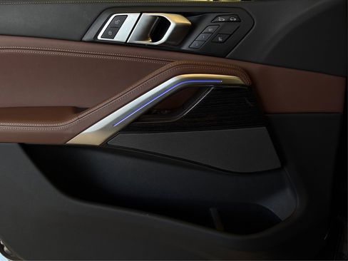 Used 2025 BMW X6 M60i image 20