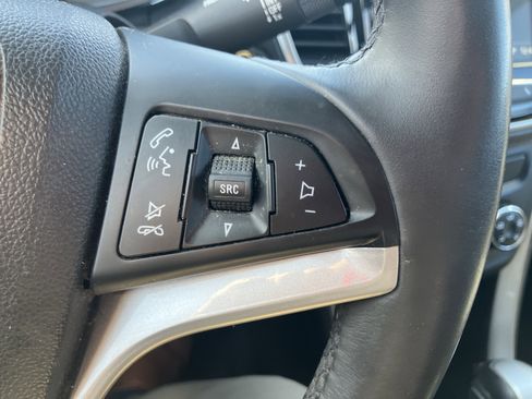 Used 2018 Chevrolet Trax LT w/ Redline Edition image 31