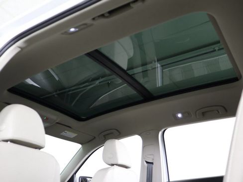Used 2023 Volkswagen Atlas SE w/ Panoramic Sunroof Package AWD/4WD image 23