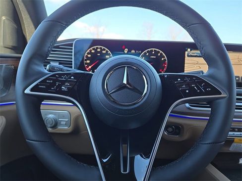 New 2026 Mercedes-Benz GLE 580 4MATIC image 16