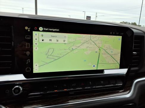 New 2026 GMC Sierra 1500 SLE w/ Preferred Package image 11