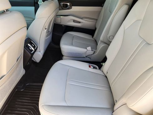 New 2026 Kia Sorento X-Line EX image 21