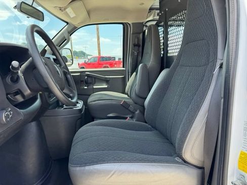 Used 2025 GMC Savana 2500 w/ Driver Convenience Package RWD image 11
