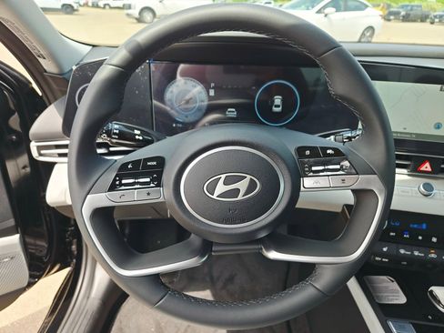 New 2026 Hyundai Elantra Limited FWD image 10