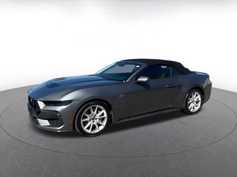 Used 2025 Ford Mustang GT Premium RWD image 8