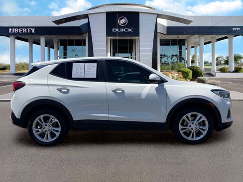 Used 2023 Buick Encore GX Preferred FWD image 2